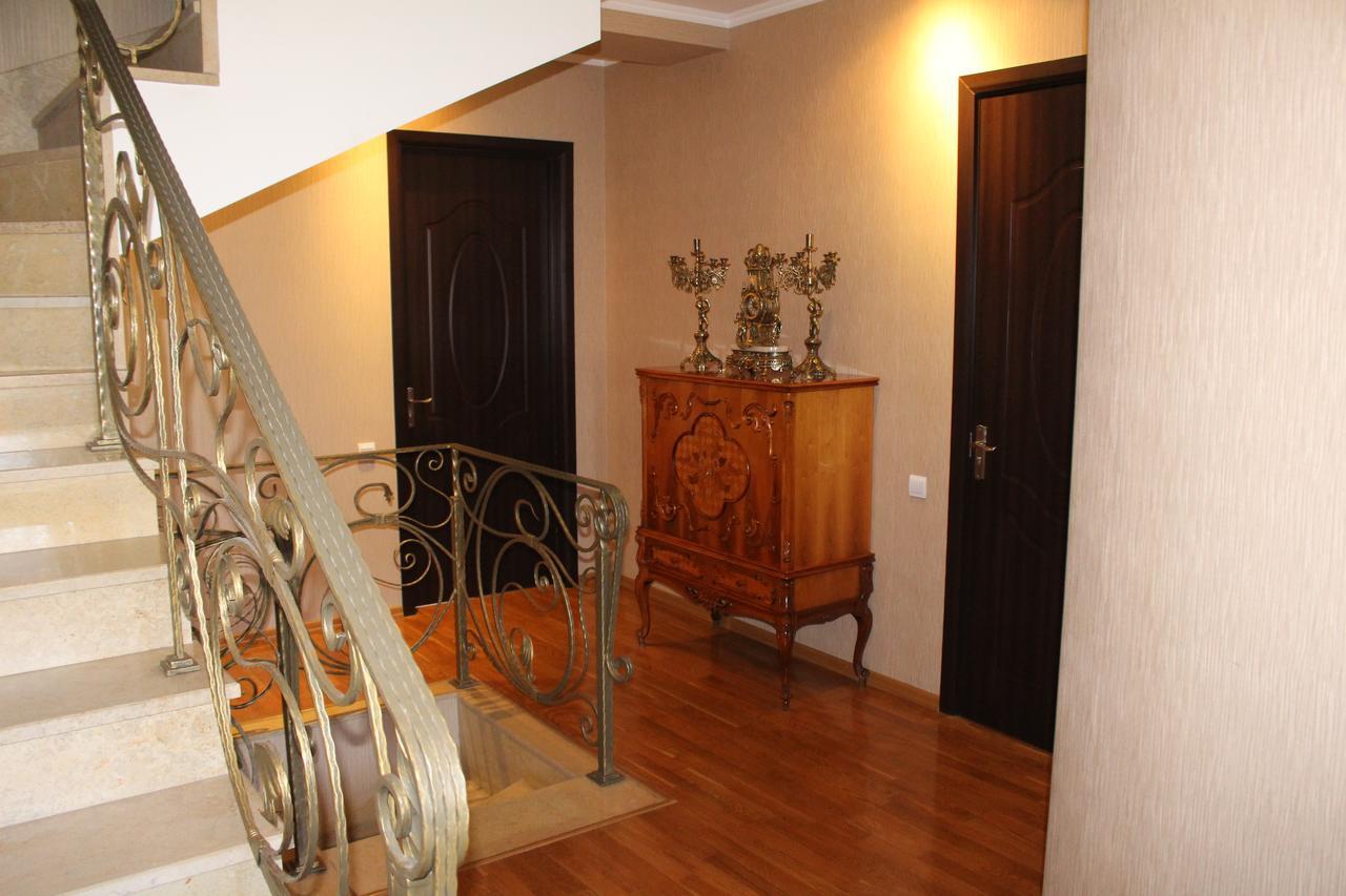 Leon Hotel Tbilisi Ngoại thất bức ảnh