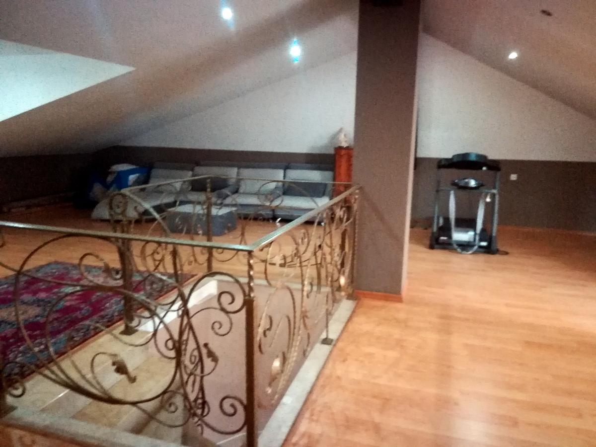 Leon Hotel Tbilisi Ngoại thất bức ảnh
