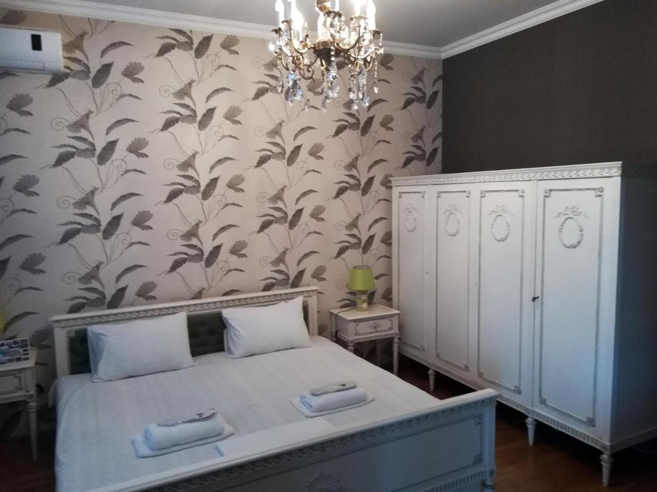 Leon Hotel Tbilisi Ngoại thất bức ảnh