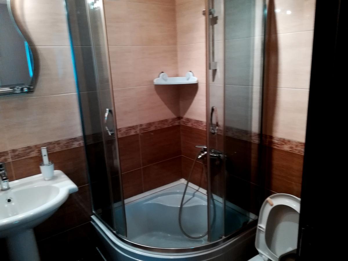 Leon Hotel Tbilisi Ngoại thất bức ảnh