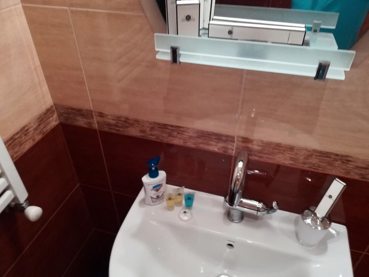 Leon Hotel Tbilisi Ngoại thất bức ảnh